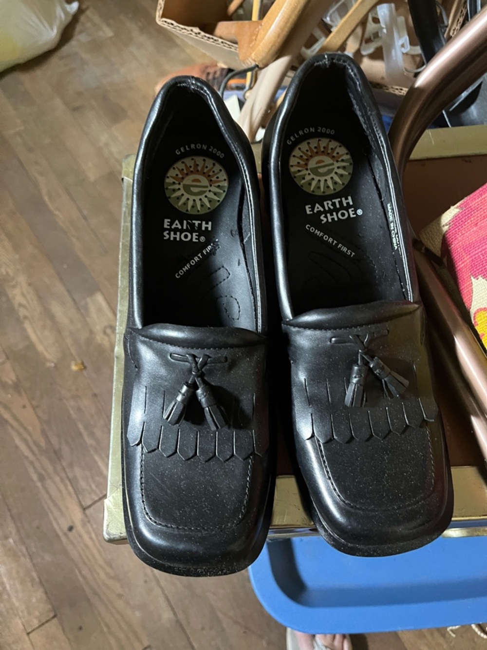 Womens  Black Tassel Loafers earth shoe 8 1/2